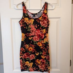 Forever 21 bodycon floral dress